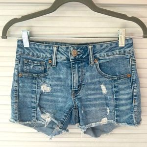 American Eagle Midi Distressed Jean Shorts Size 2